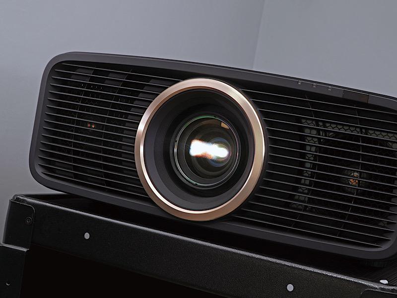 創(chuàng)新無(wú)界，小巧有為——JVC DLA- N788 4K激光投影機(jī)